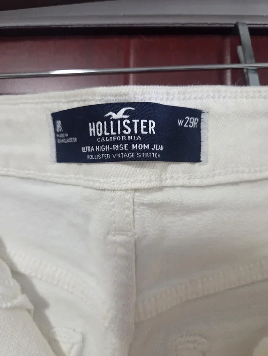 Hollister Ultra High-Rise Mom Jeans, Sz 29 - Picture 3 of 3